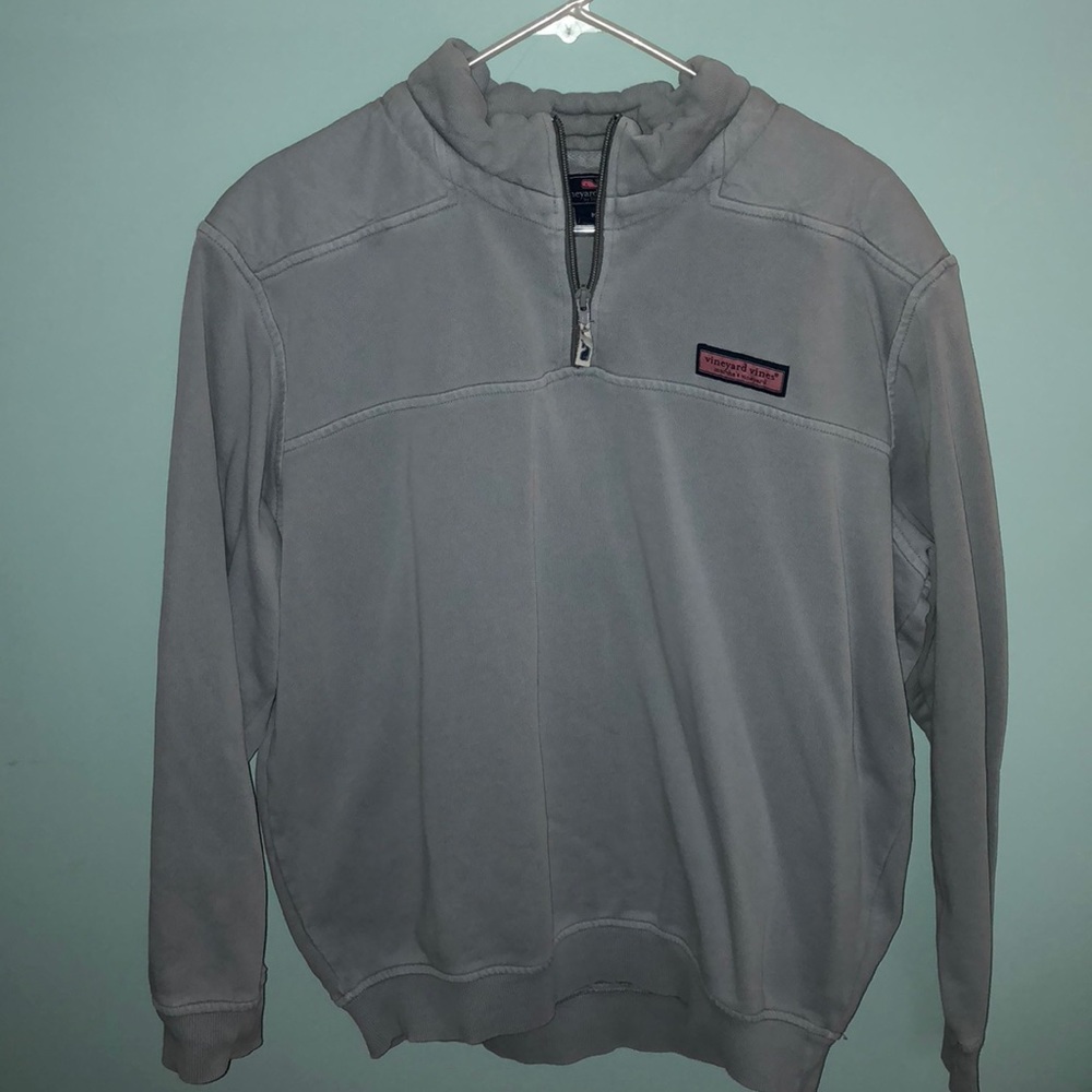 Gently worn Vineyard vines half zip, no stains